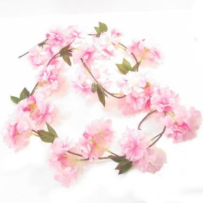 Picture of 6ft LARGE BLOSSOM GARLAND LIGHT PINK