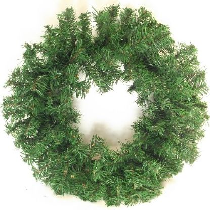 Picture of 45cm (18 INCH) SPRUCE WREATH WITH 140 TIPS GREEN